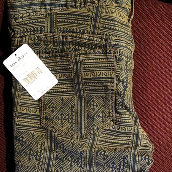 HOST PICK! ❤️Free People pattern jeans - Picture 7 of 8